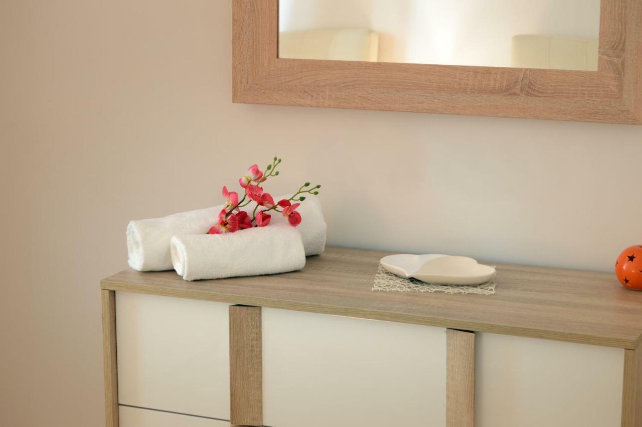 Alexandra Exclusive Apartment Napoli Bagian luar foto