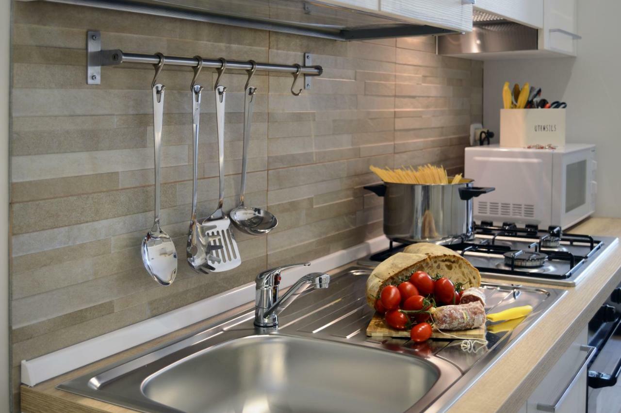 Alexandra Exclusive Apartment Napoli Bagian luar foto