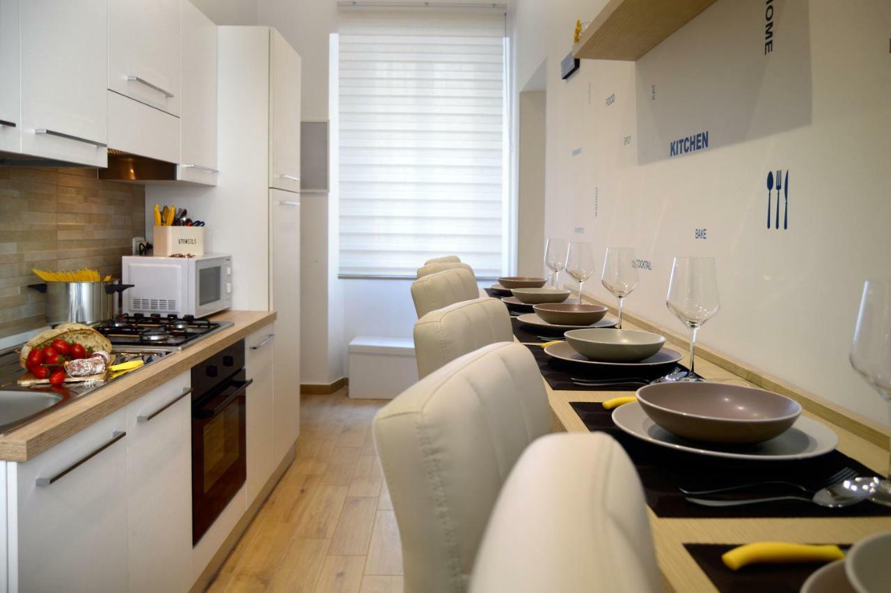 Alexandra Exclusive Apartment Napoli Bagian luar foto
